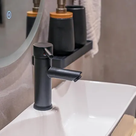 Aqua Lora * ניקיאנה