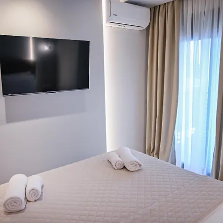 Aqua Lora * ניקיאנה