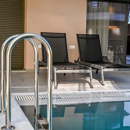 Apartamento Aqua Lora Nikiana