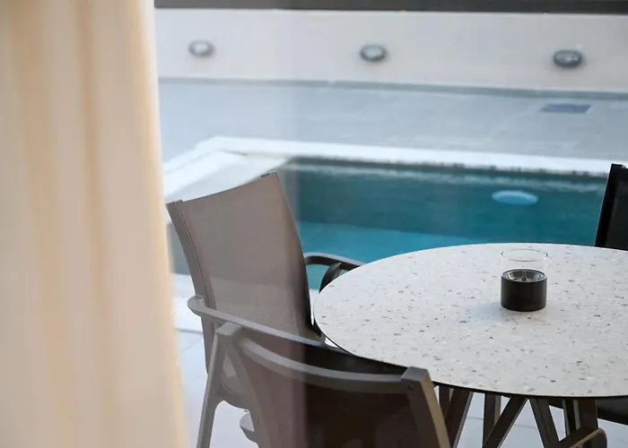 Aqua Lora Apartment Nikiana